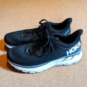 HOKA Clifton black running sneakers LIKE NEW